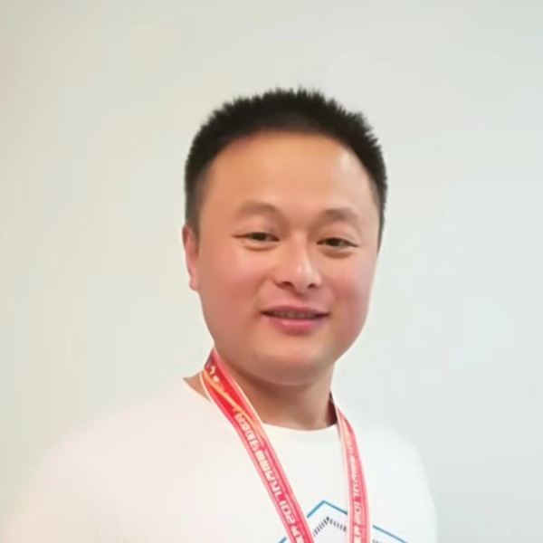 李魁