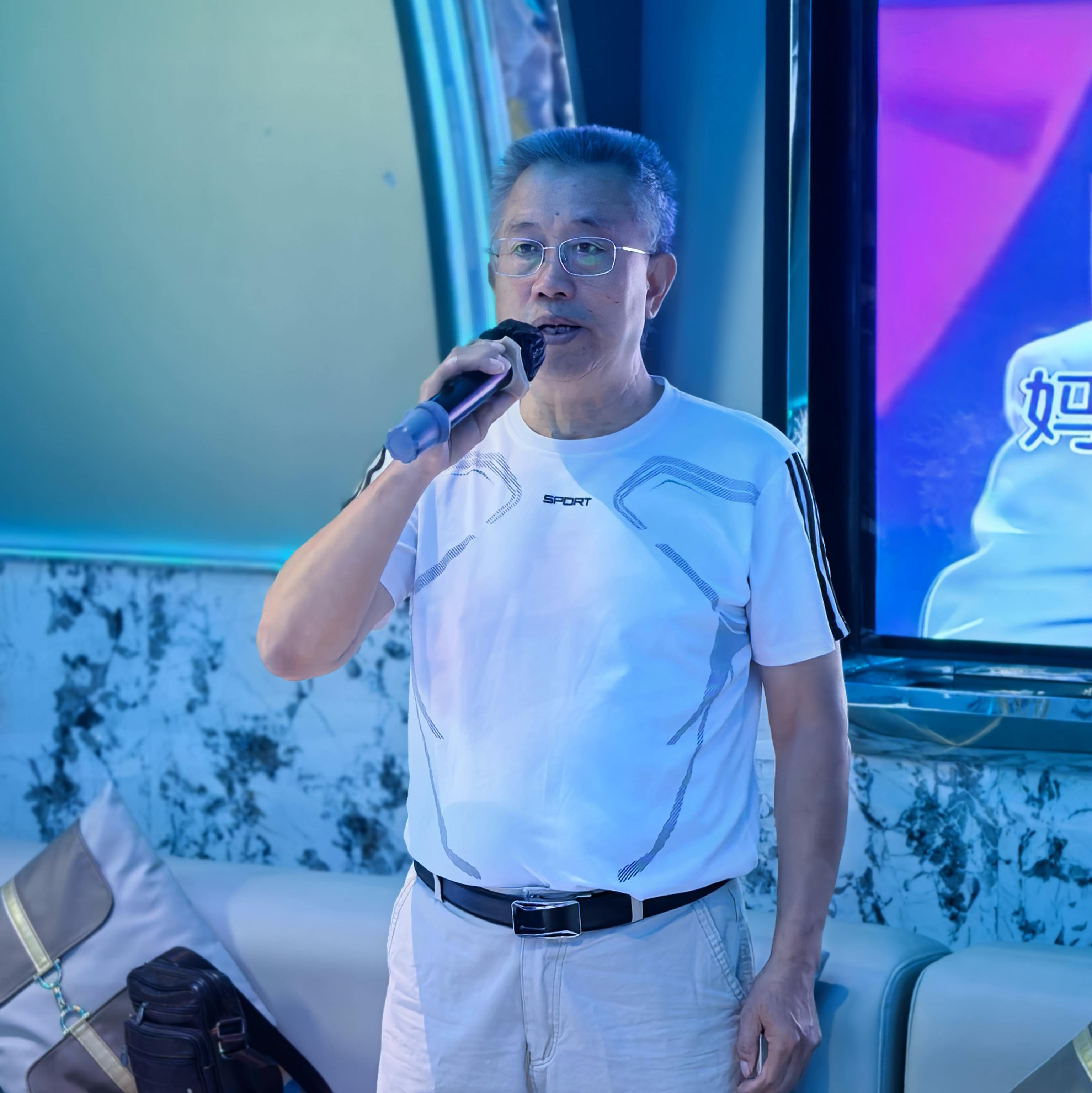 樊人善举